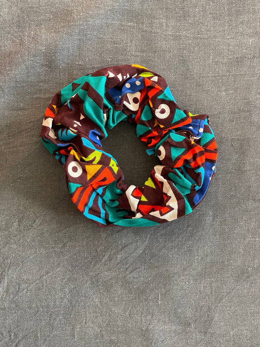 Scrunchy / Zopfhalter / Haargummi / Zopfgummi aus afrikanischem Stoff Waxprint Kitenge Ankara Baumwolle Haarschmuck bunt gemustert