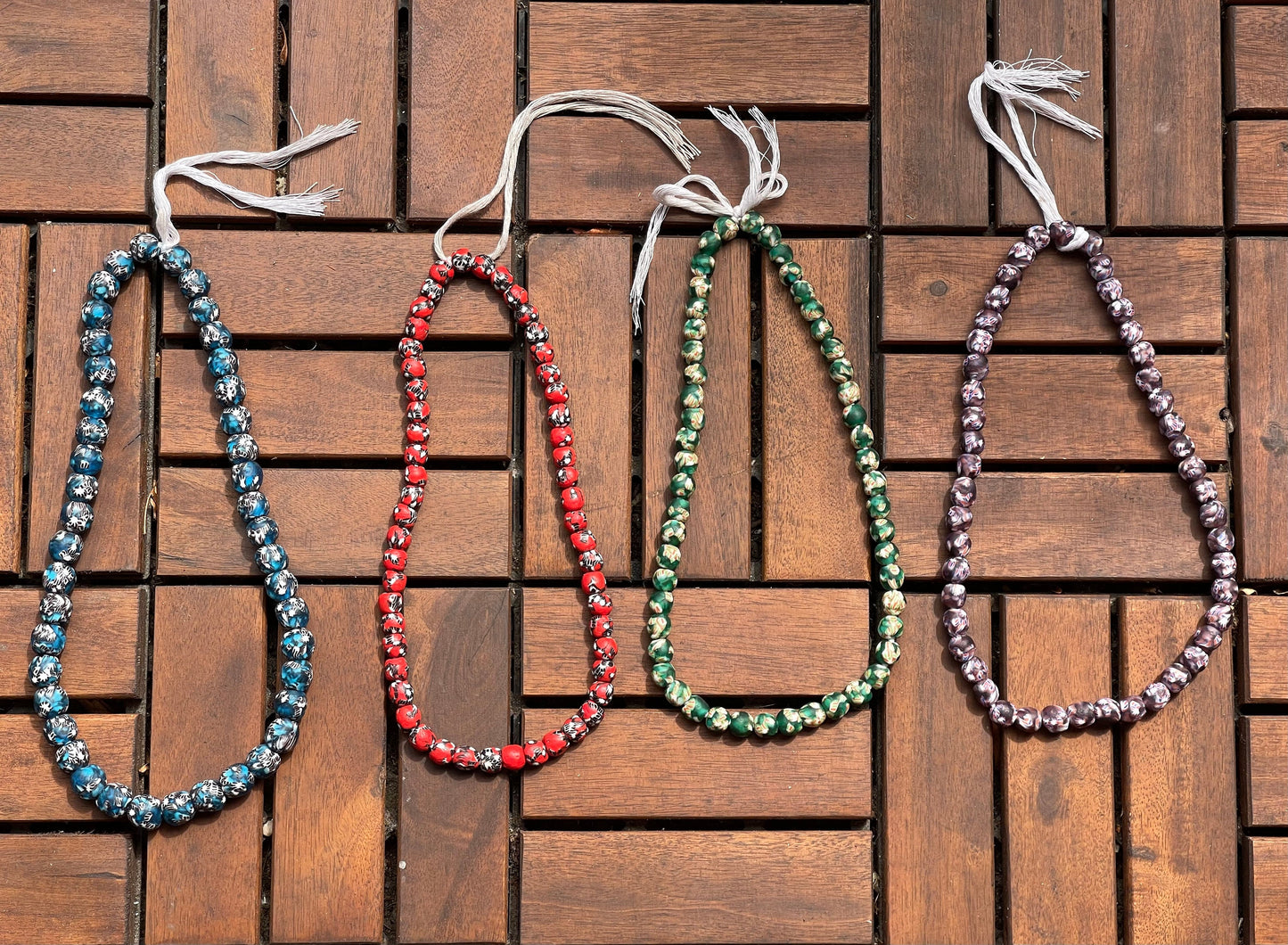 afrikanische Halskette aus Perlen / recyceltes Glas aus Ghana, handgefertigt, Upcycling - Schmuck, Glasperlen, gemustert, bunt, Beads